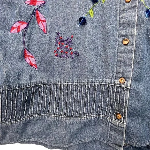 Vtg Bobbie Brooks Embroidered Denim Floral Shirt XL Floral Pintuck Blue Collar - Picture 6 of 16